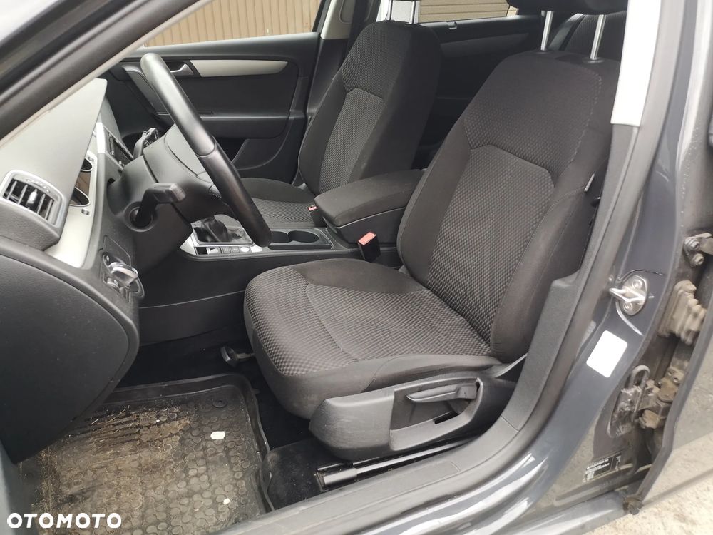 Volkswagen Passat 1.6 TDI BlueMotion - 26