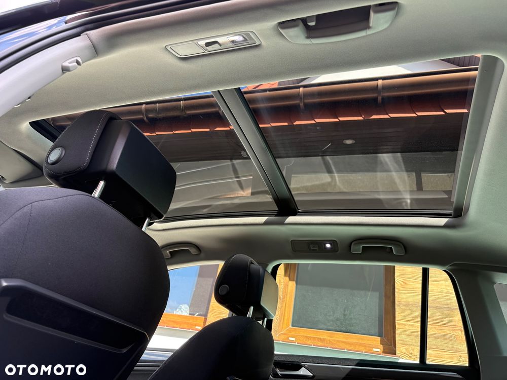 Volkswagen Tiguan 2.0 TDI SCR 4MotION DSG R-Line - 29