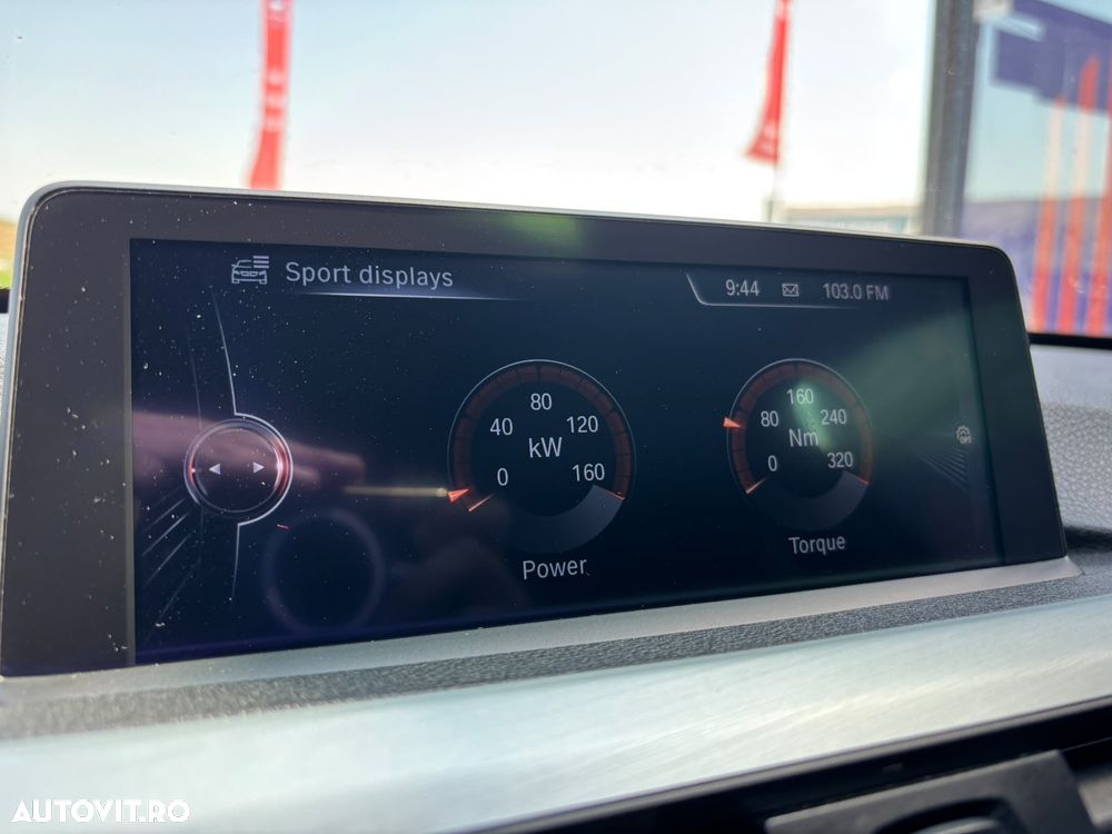 BMW Seria 3 318d Aut. Sport Line - 25