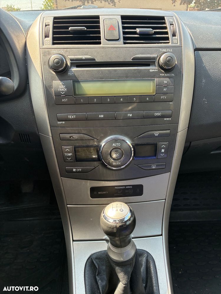 Toyota Corolla 1.4 D-4D Luna - 13