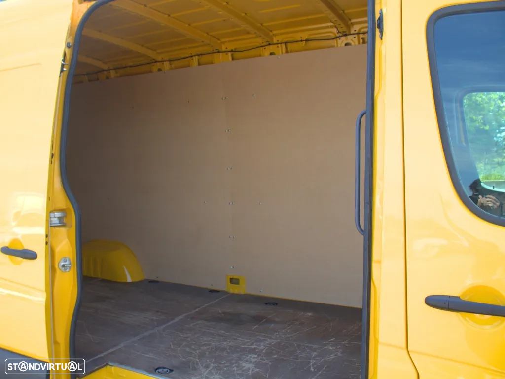 Mercedes-Benz Sprinter 311 CDI L4H3 com IVA de 2016 - 16