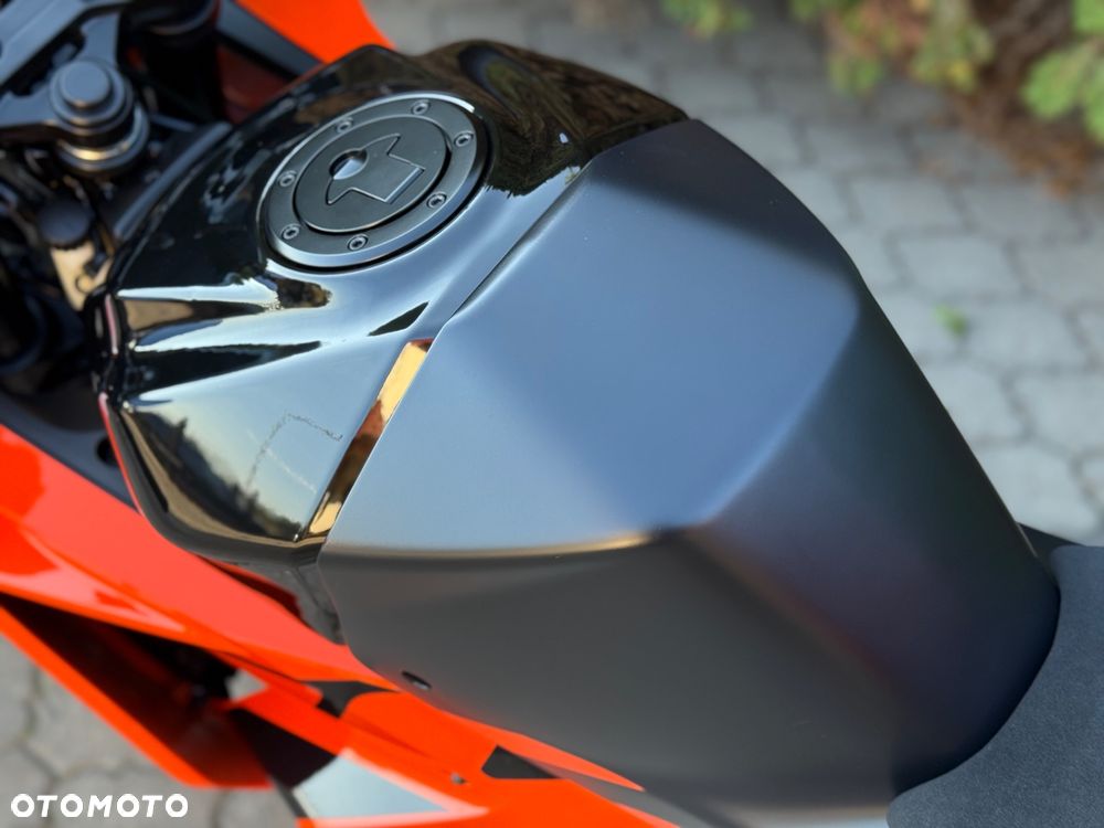 KTM RC 125 - 27