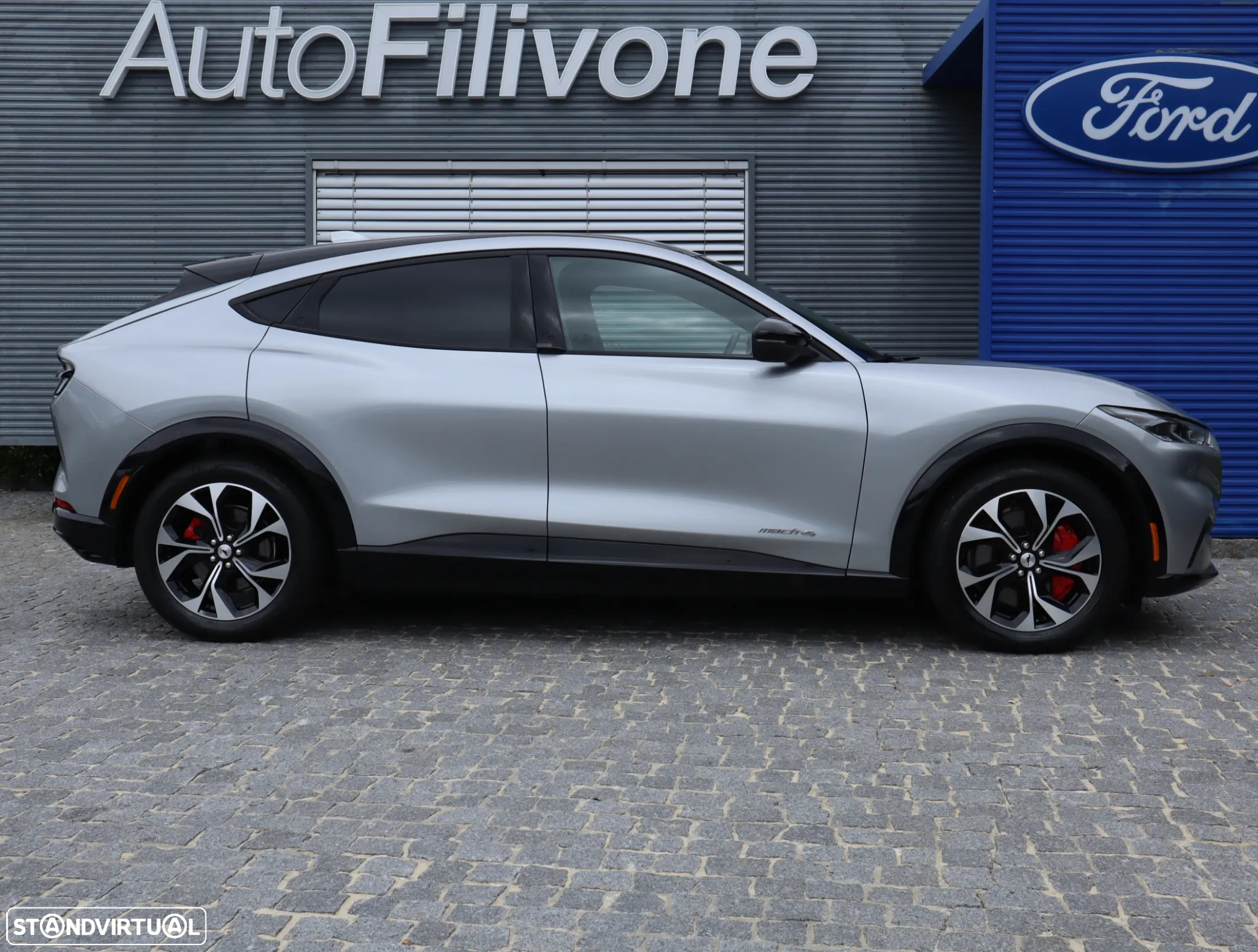 Ford Mustang Mach-E 75.7 kWh Premium AWD - 3