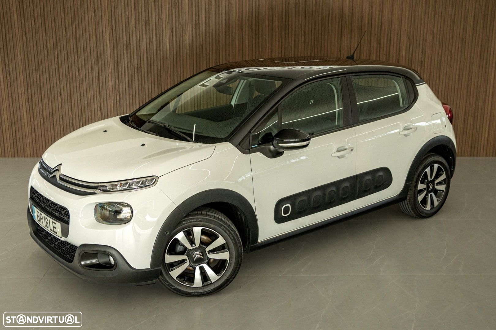 Citroën C3 1.2 PureTech Shine - 3