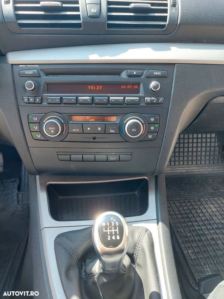 BMW Seria 1 116d - 11
