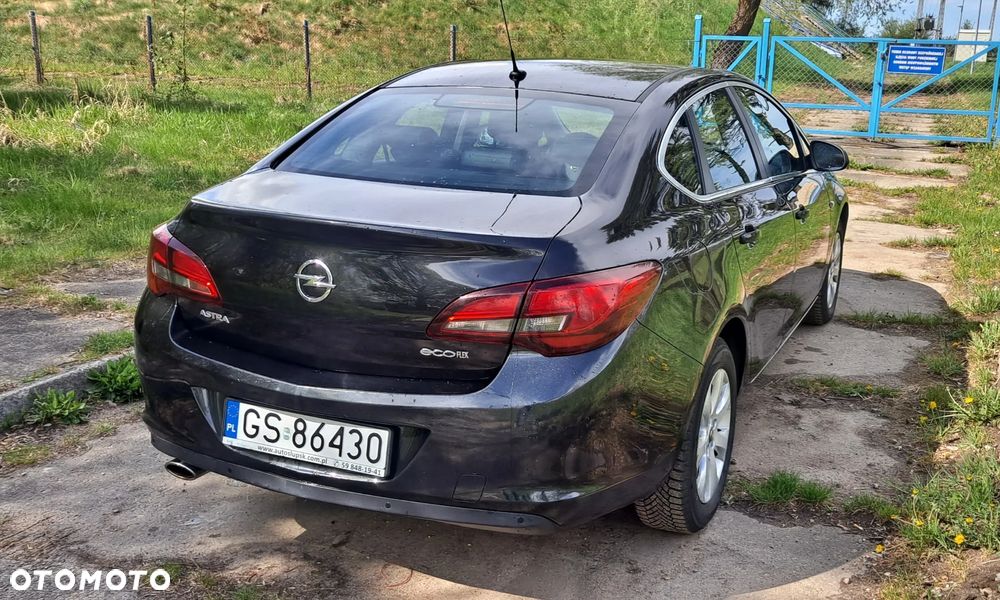 Opel Astra - 4
