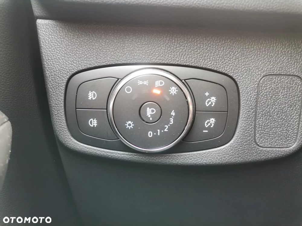 Ford Focus 1.0 EcoBoost ST-Line X - 21