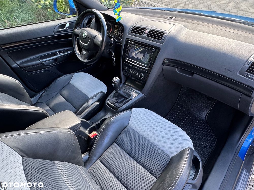 Skoda Octavia 2.0 TFSI RS - 13