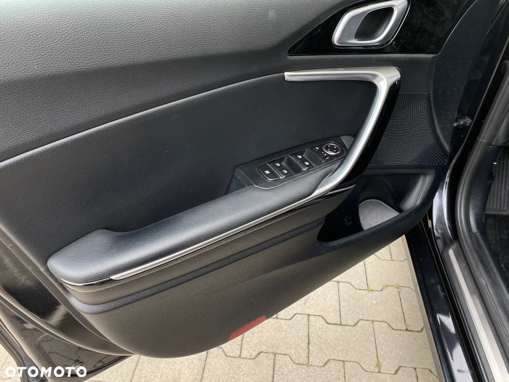 Kia Ceed 1.6 GDI PHEV Business Line DCT - 17