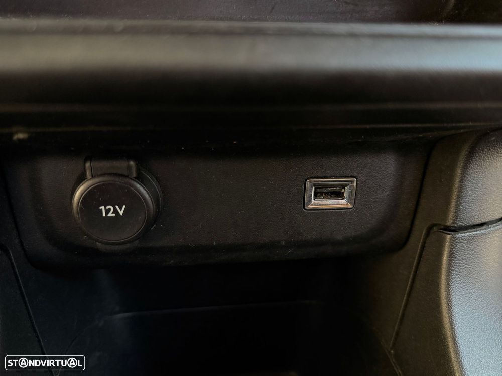 Citroën C3 1.2 PureTech Feel - 36