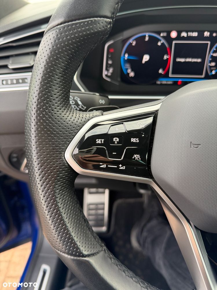 Volkswagen Tiguan 2.0 TDI SCR 4MotION DSG R-Line - 27