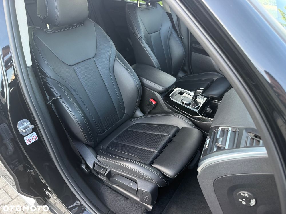 BMW X3 xDrive20d mHEV - 15