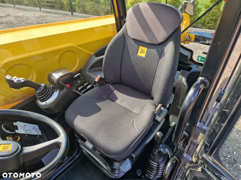 JCB 531-70 AGRI SUPER - 16