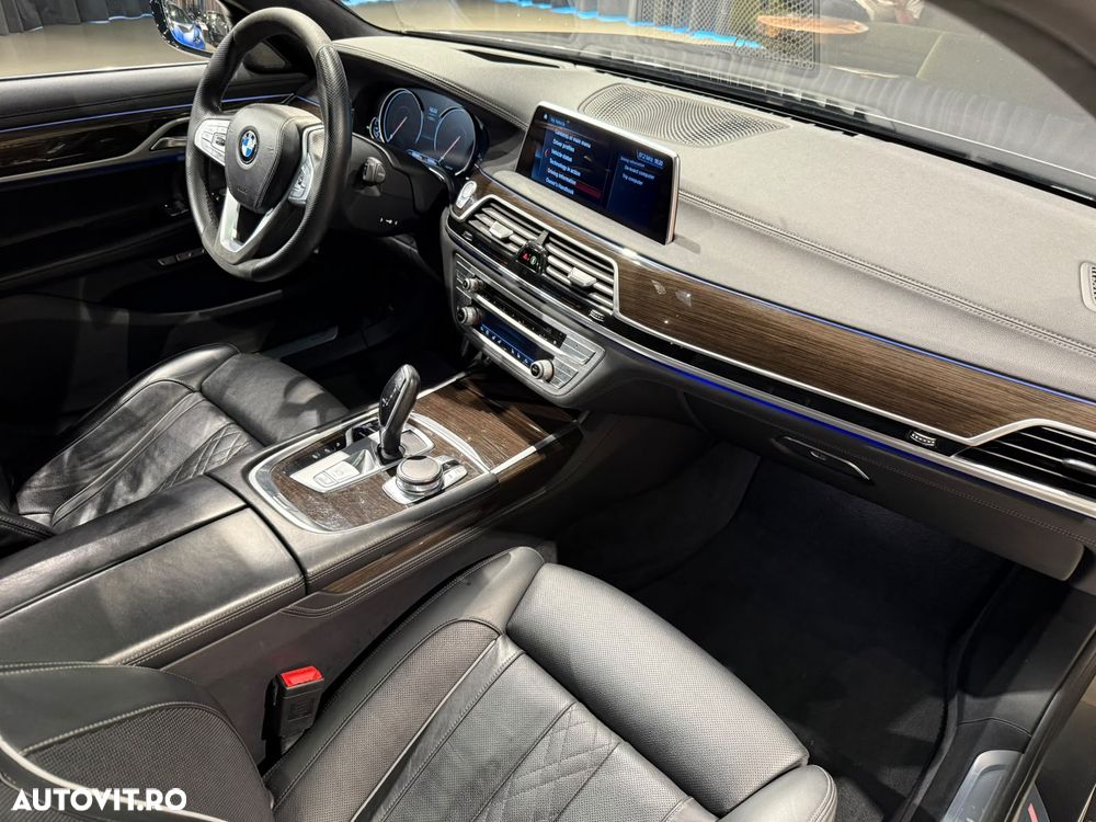 BMW Seria 7 740d xDrive - 24
