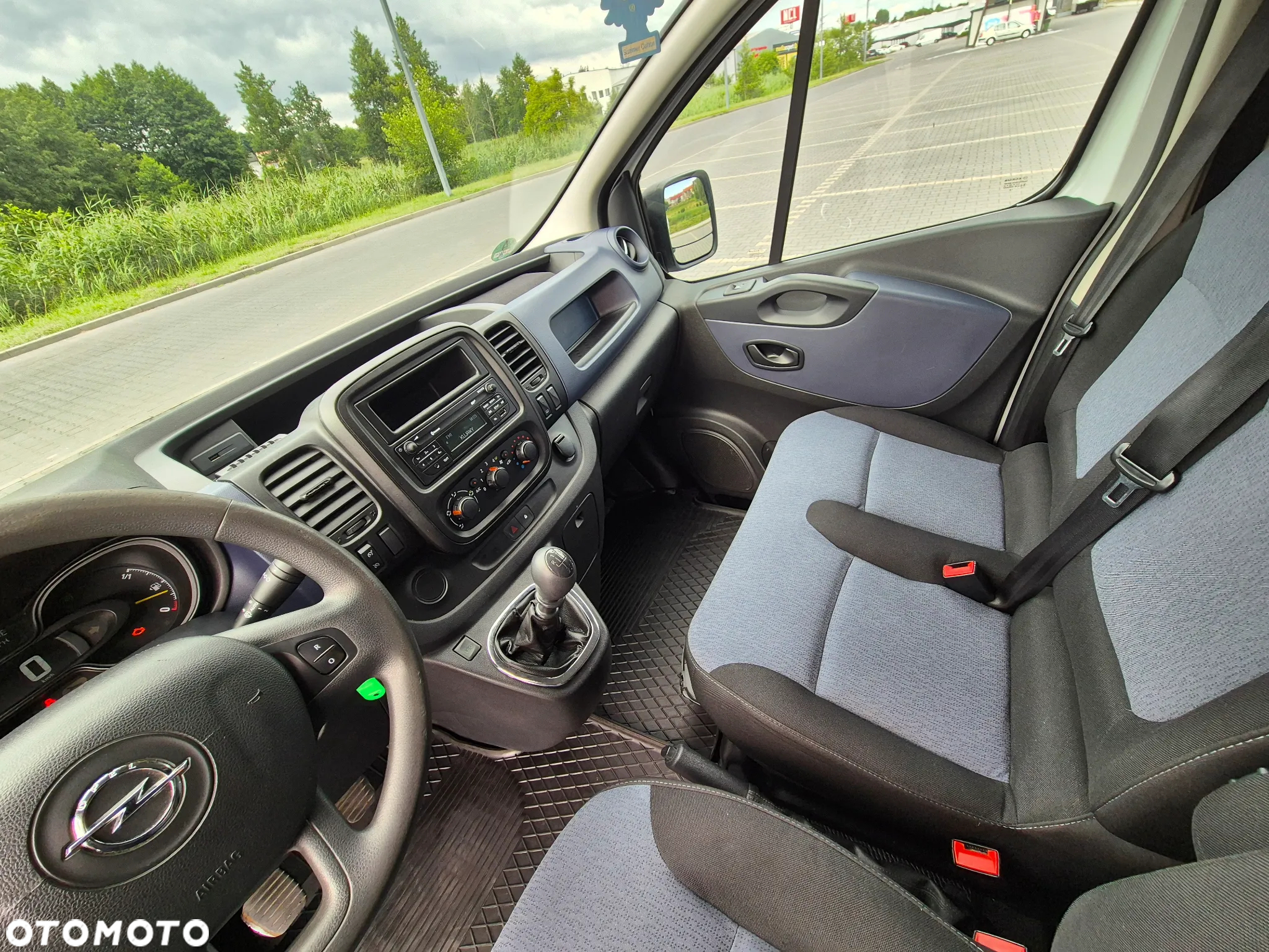 Opel Vivaro - 14