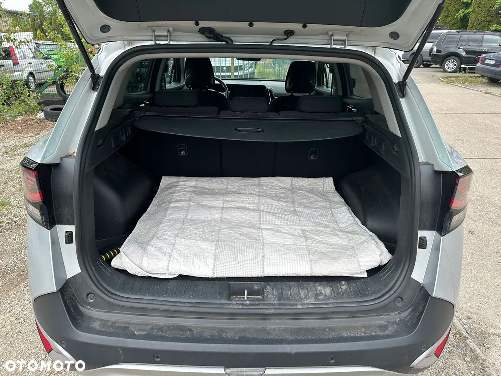 Kia Sportage 1.6 T-GDI HEV L 2WD - 6