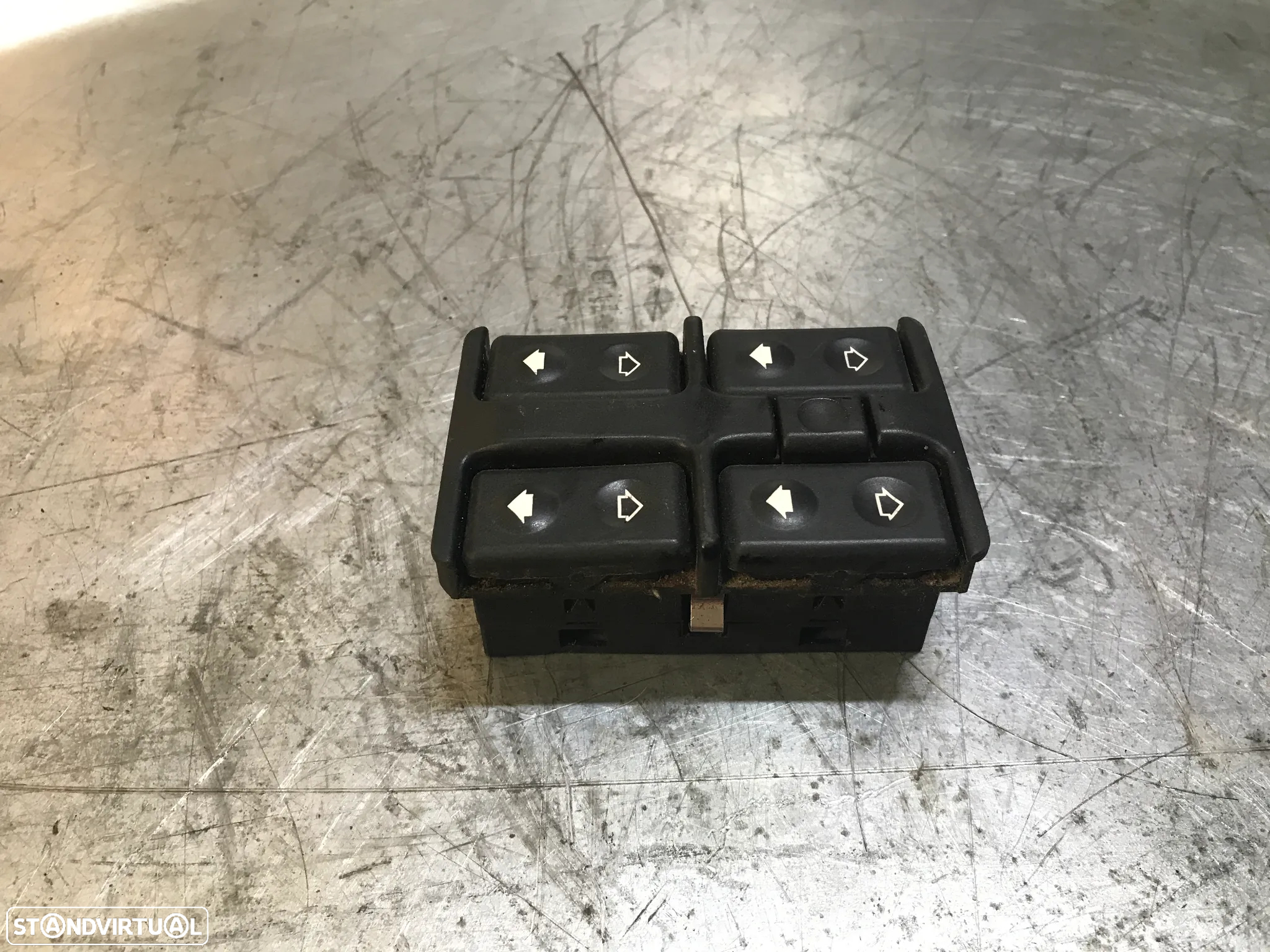 COMANDO / BOTÕES VIDROS BMW SERIE 5 525 E34 1379075 - 3