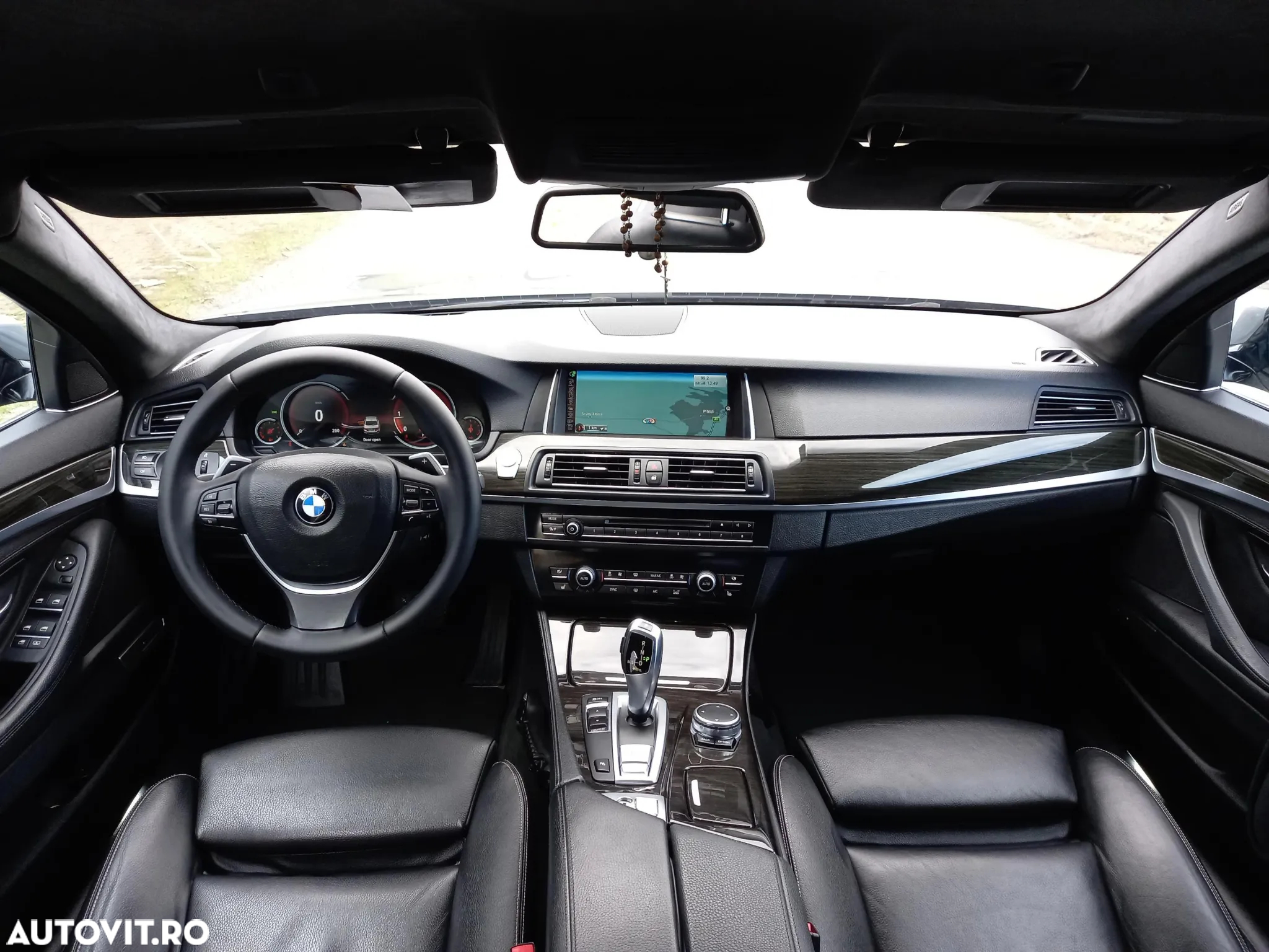 BMW Seria 5 520d Aut. Luxury Line - 9