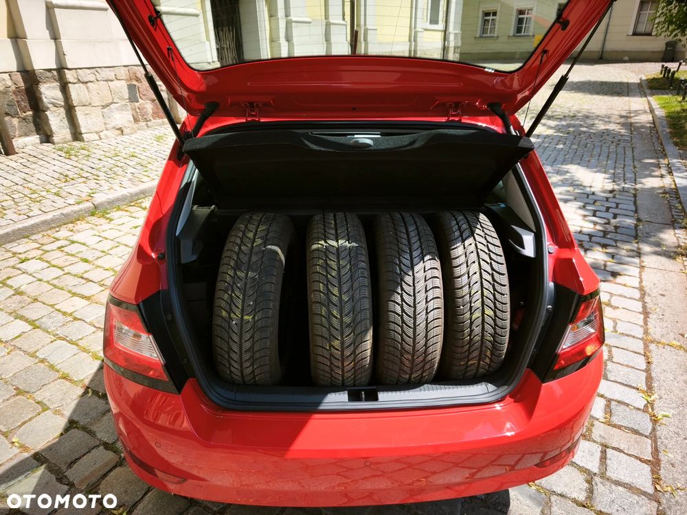 Skoda Fabia 1.0 TSI Selection - 19