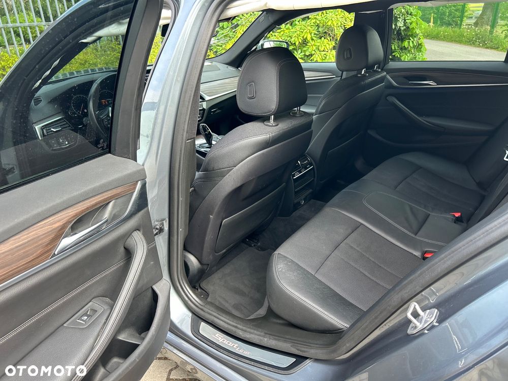 BMW Seria 5 520d xDrive Sport Line - 15