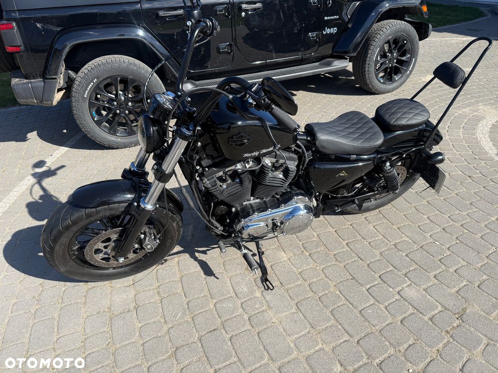 Harley-Davidson Sportster - 13