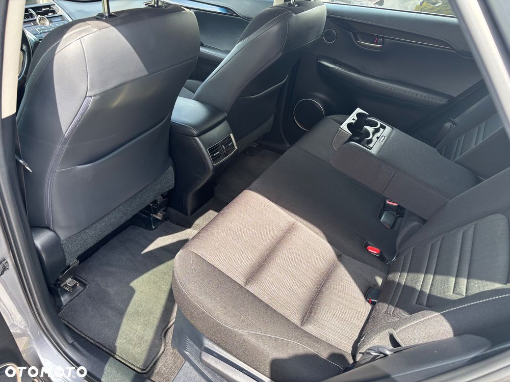 Lexus NX 200t Elegance AWD - 10