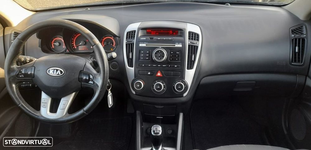 Kia Ceed SW 1.6 CRDi EX ISG - 14