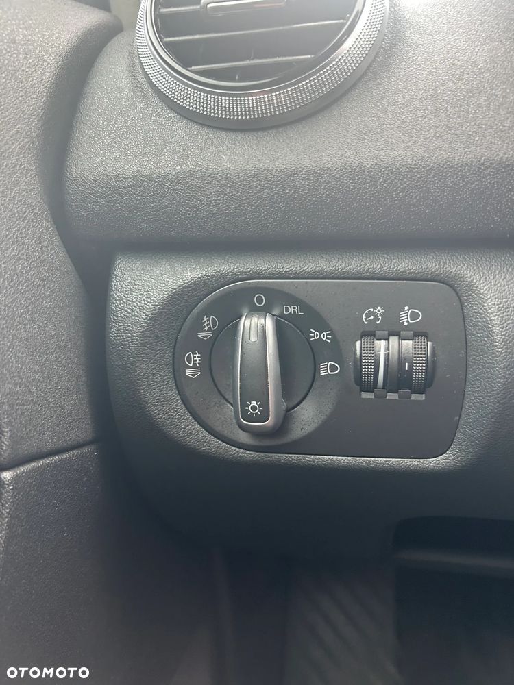 Audi A3 Sportback 2.0 TDI DPF Ambiente - 11