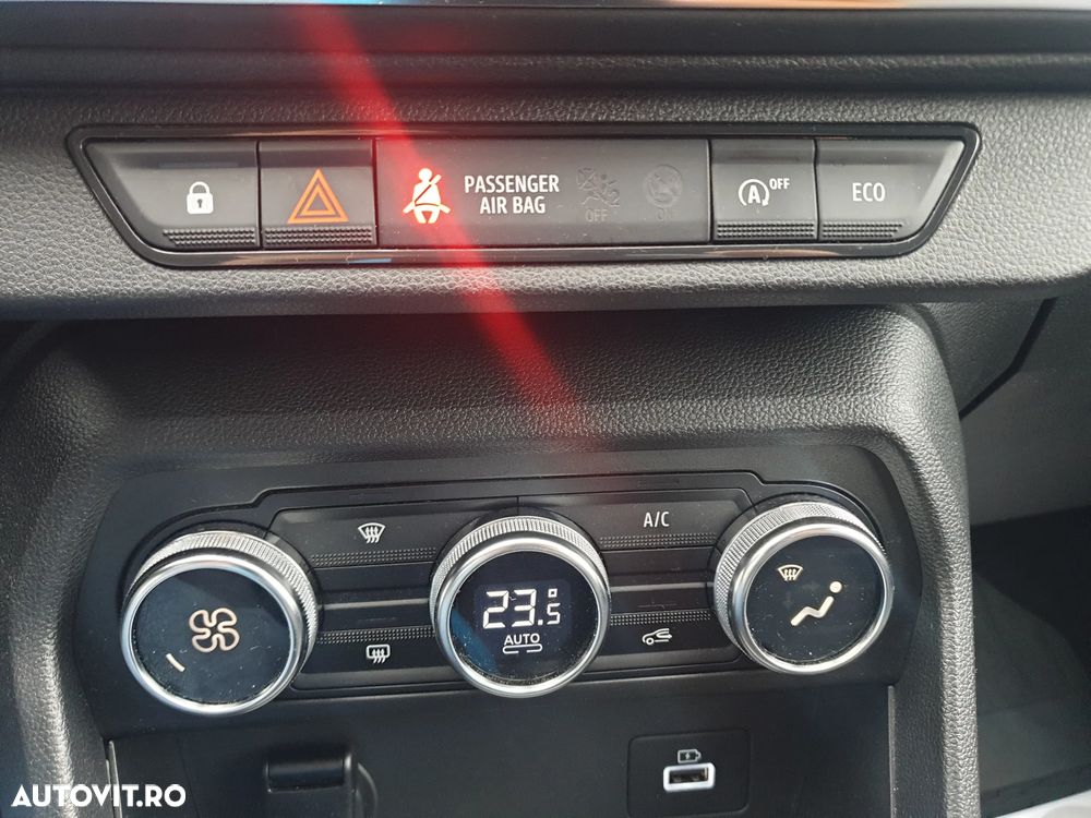 Dacia Logan TCe 90 MT6 Prestige - 26