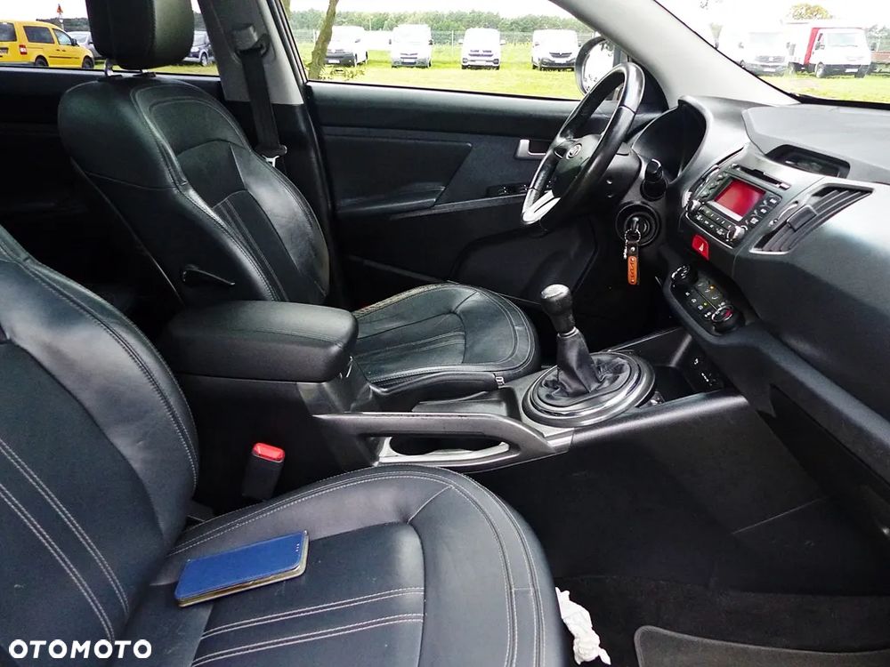 Kia Sportage 2.0 CVVT 2WD Vision - 25