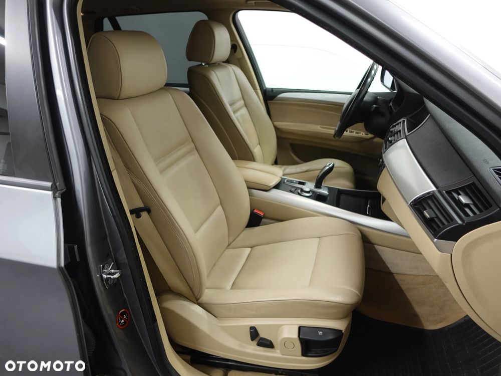 BMW X5 xDrive30d - 27