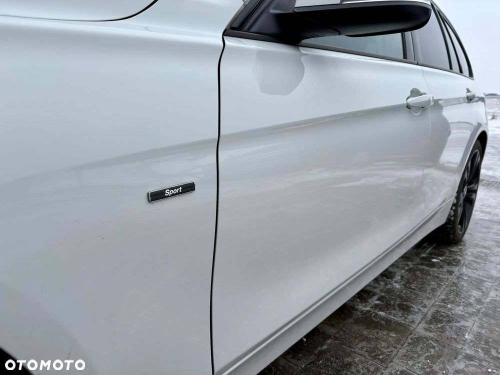 BMW Seria 3 335d xDrive Sport-Aut Sport Line - 11