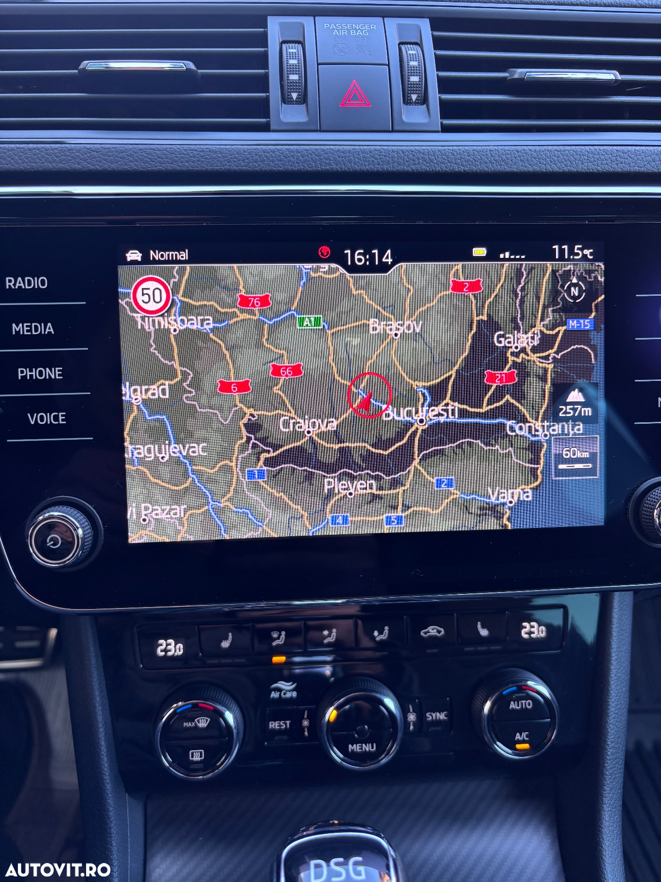 Skoda Superb 2.0 TDI DSG Sportline - 29