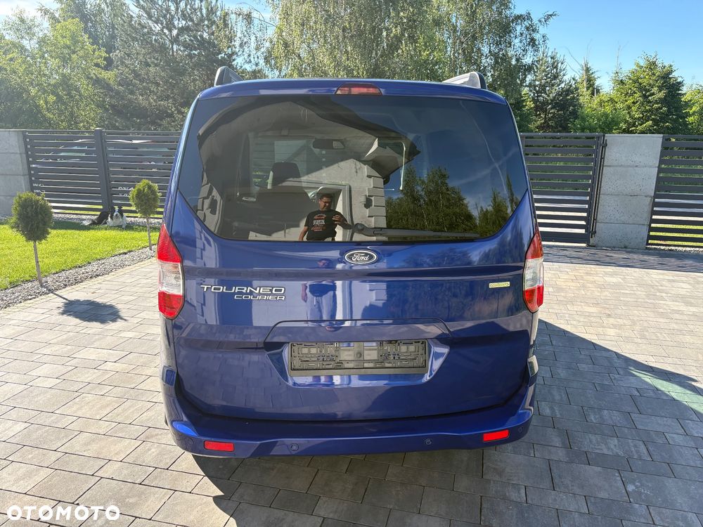 Ford Tourneo Courier 1.0 EcoBoost S&S Titanium - 5
