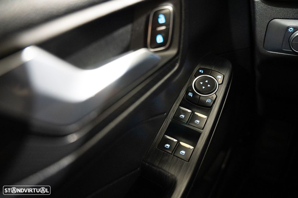 Ford Kuga 1.5 EcoBoost Titanium - 25