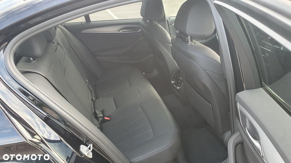 BMW Seria 5 530i GPF M Sport sport - 9