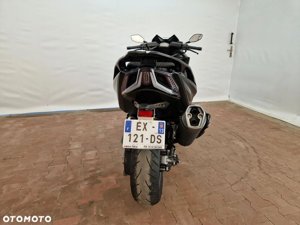 Kymco AK 550 - 10