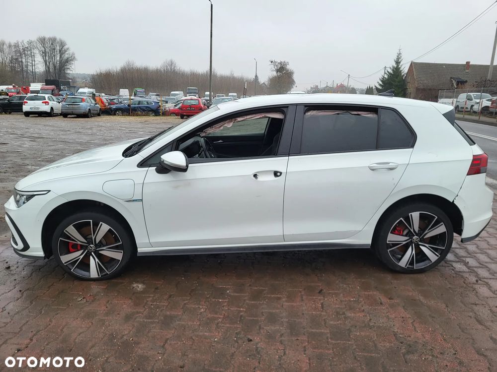 Volkswagen Golf - 16