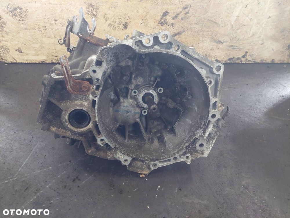 SKRZYNIA BIEGÓW TOYOTA YARIS II 1.33 16V MANUAL 6 BIEGÓW - 1