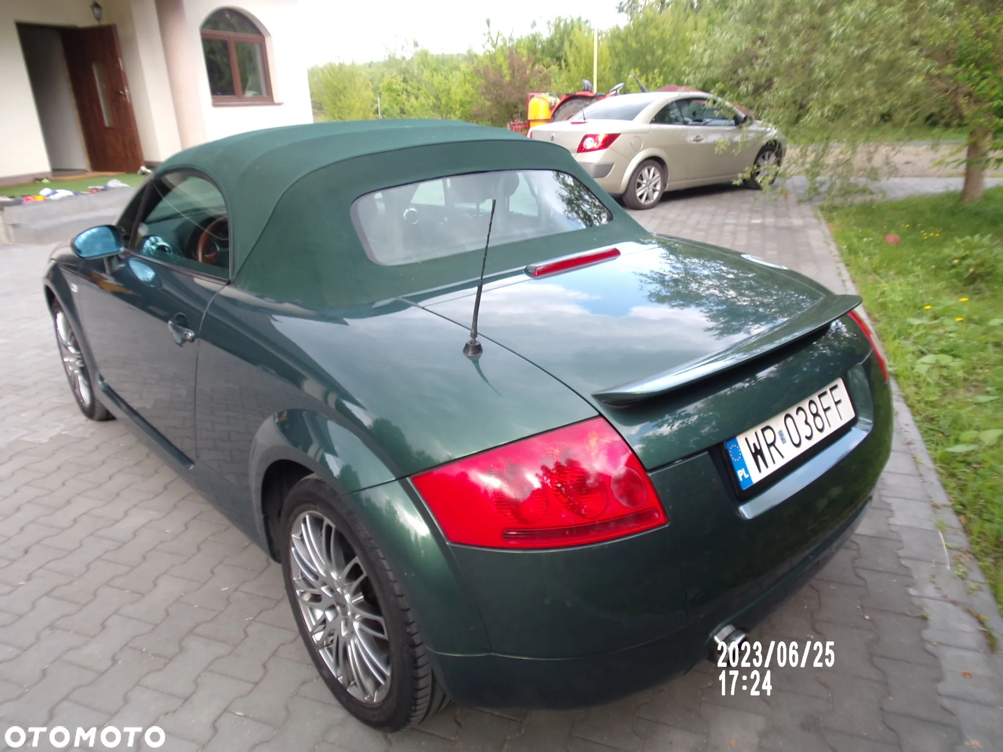 Audi TT Coupé Roadster 1.8T - 13