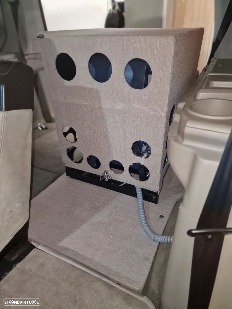 Land Rover Discovery 3.0 TD V6 Aut. HSE - 14