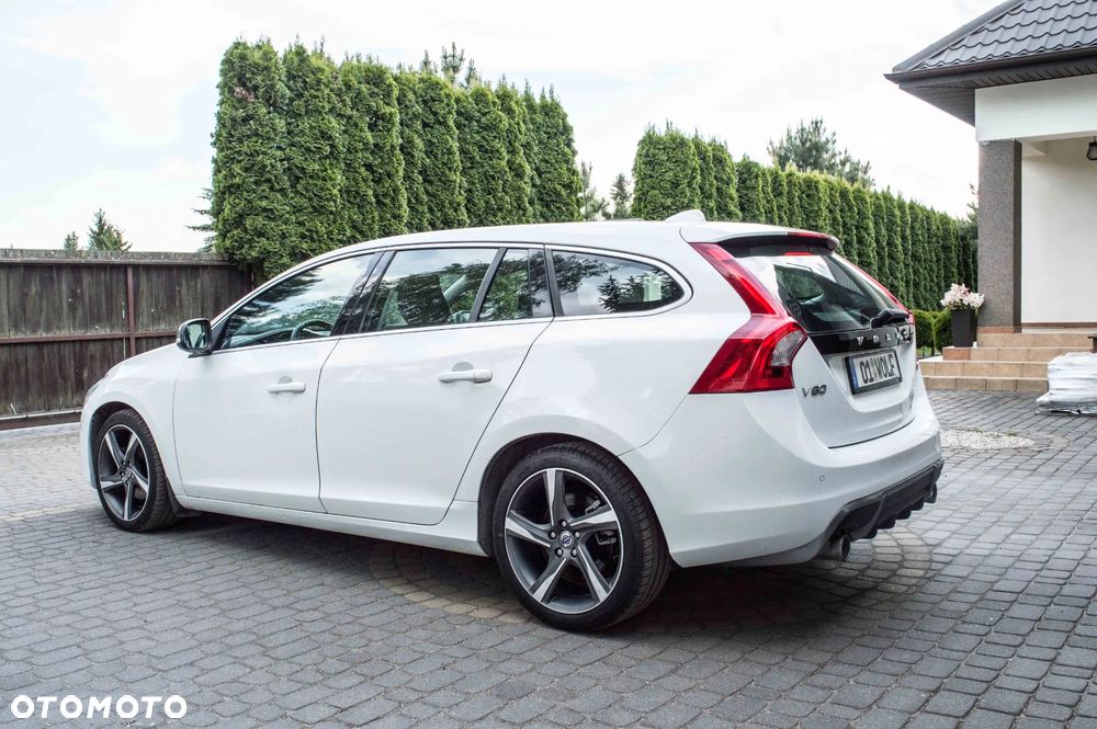 Volvo V60 D4 Geartronic RDesign - 6