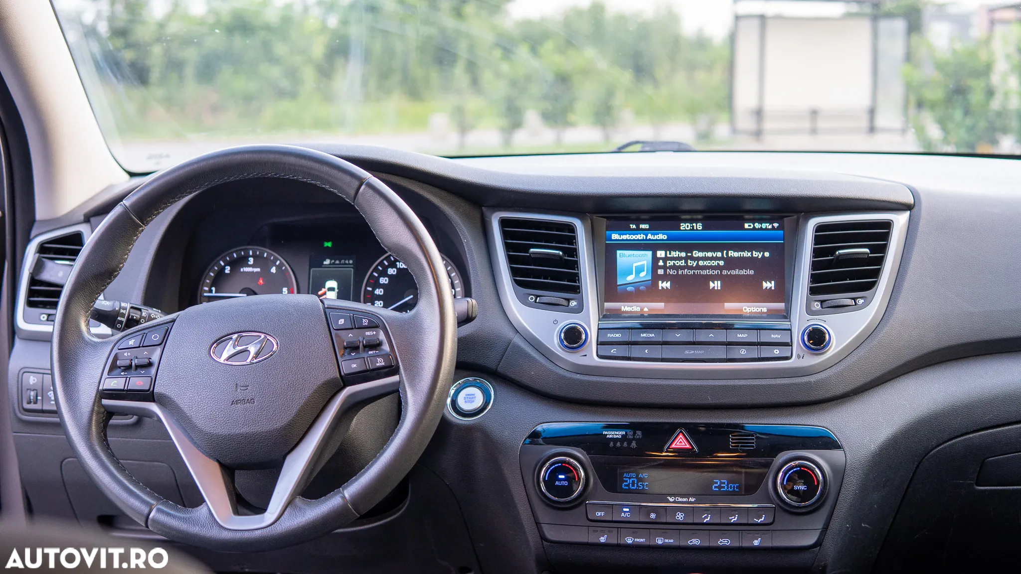 Hyundai Tucson blue 1.7 CRDi 2WD Advantage - 11