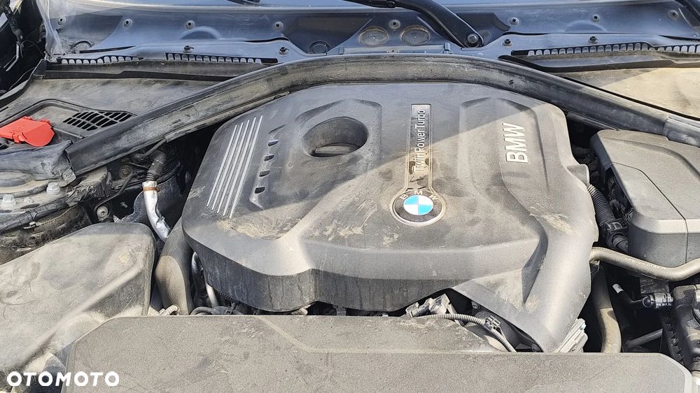 BMW Seria 3 330i xDrive Edition M Sport Shadow - 21