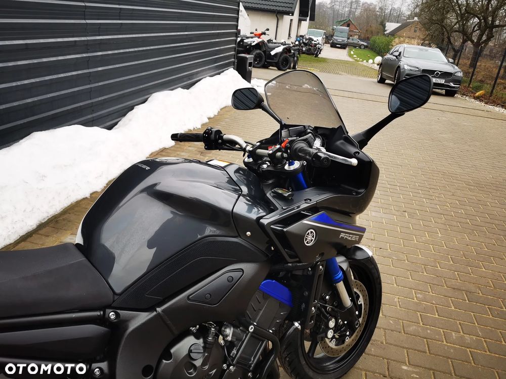 Yamaha FZ8 - 24