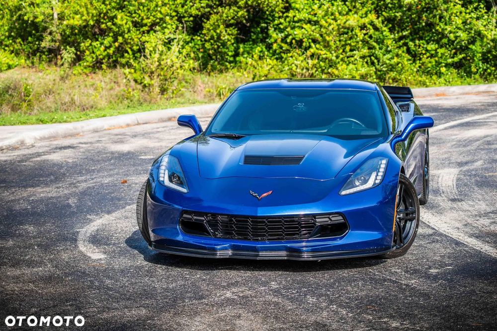 Chevrolet Corvette - 2