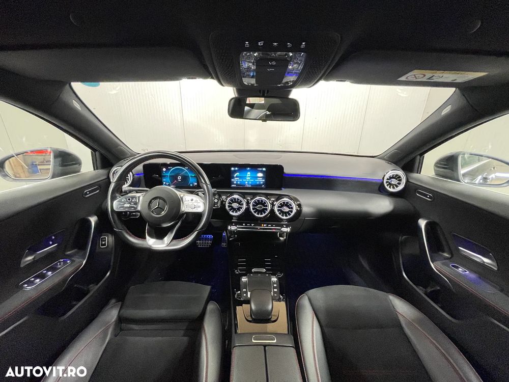 Mercedes-Benz A 220 d Sedan 8G-DCT - 9