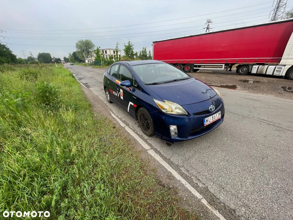 Toyota Prius 1.8 HSD Sol - 6