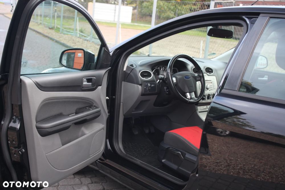 Ford Focus 1.6 Ti-VCT Sport - 6
