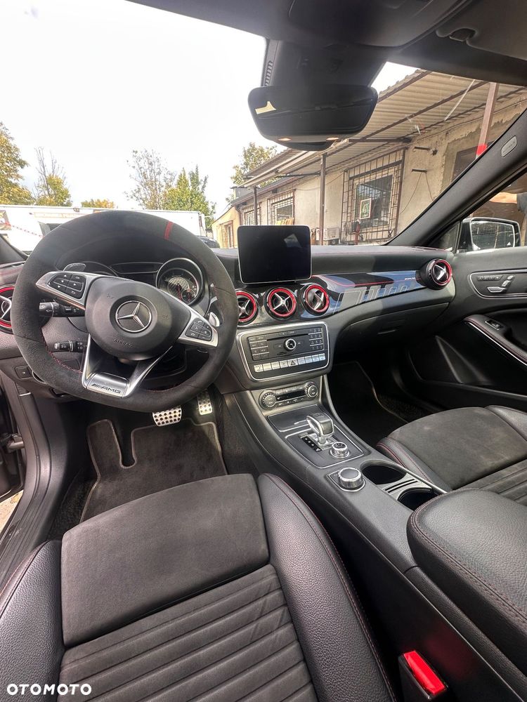 Mercedes-Benz GLA AMG 45 4-Matic - 20